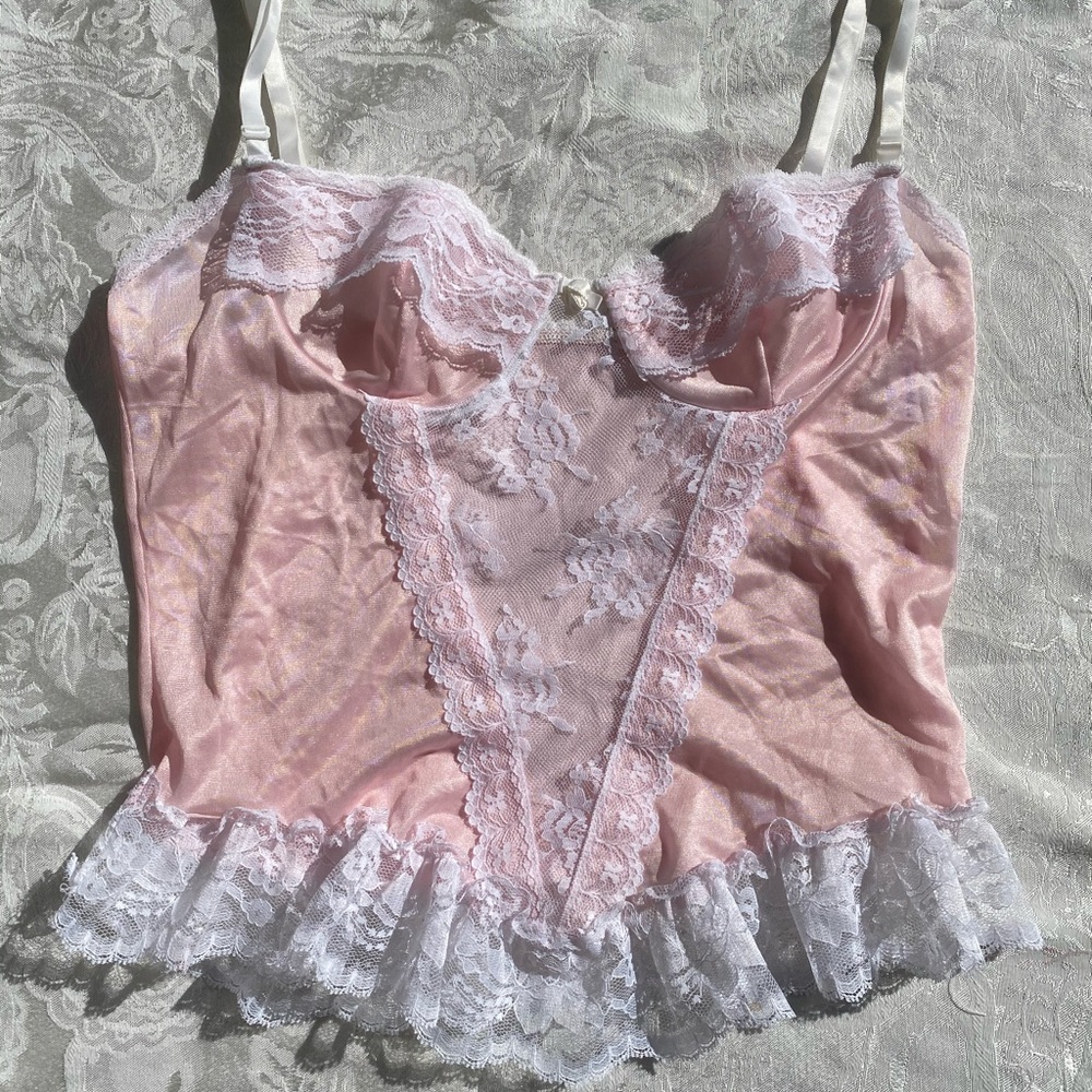 SOLD*** Vintage Fredricks of Hollywood Cami